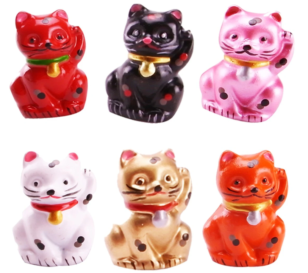 Mini Lucky Cat Resin Figurine - Click Image to Close