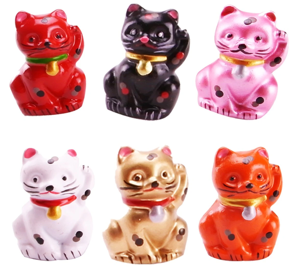 Mini Lucky Cat Resin Figurine